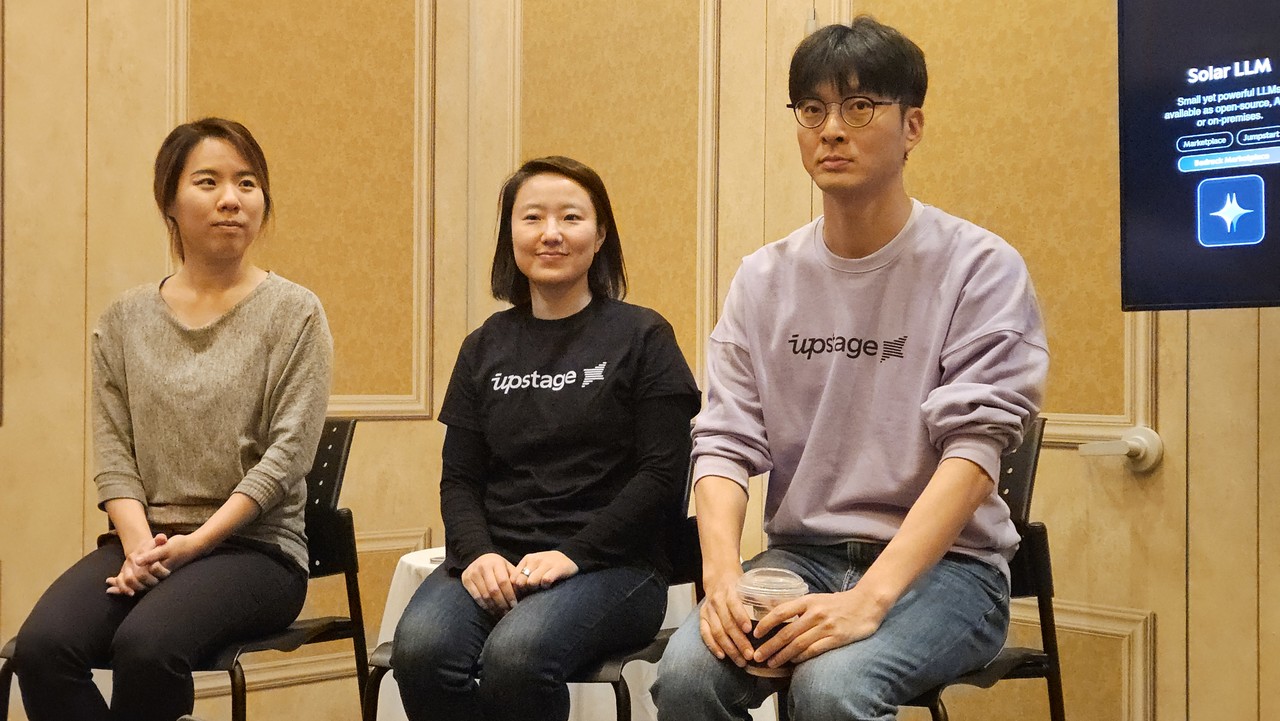 (왼쪽부터) 업스테이지 노경실 미국사업 총괄, 박은정 CPO, 이활석 CTO